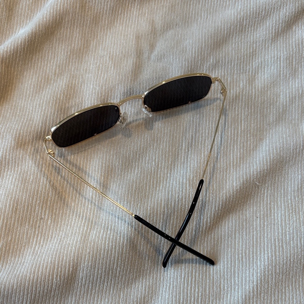 Black and Gold Rectangle Sunglasses - Picture 3 of 3